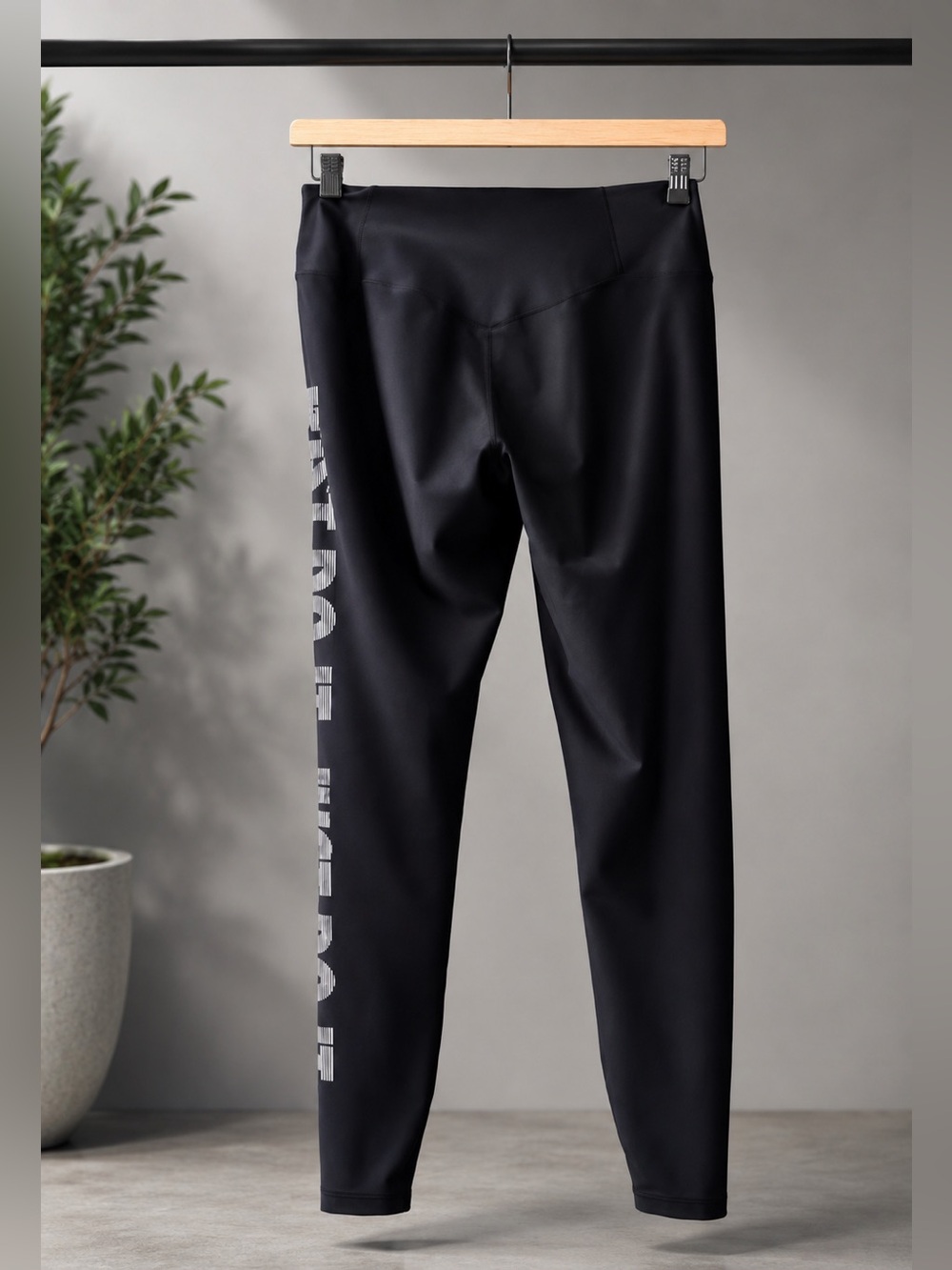 Nike Black Women’s ' Leggings with Vertical 'Just Do It' Accent - Picture 4 of 4